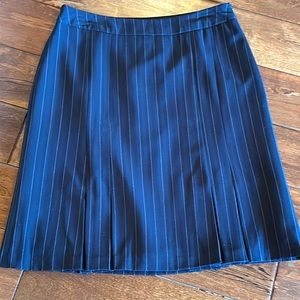 APT.9 NWOT Stretch Black and White Skirt Size 6